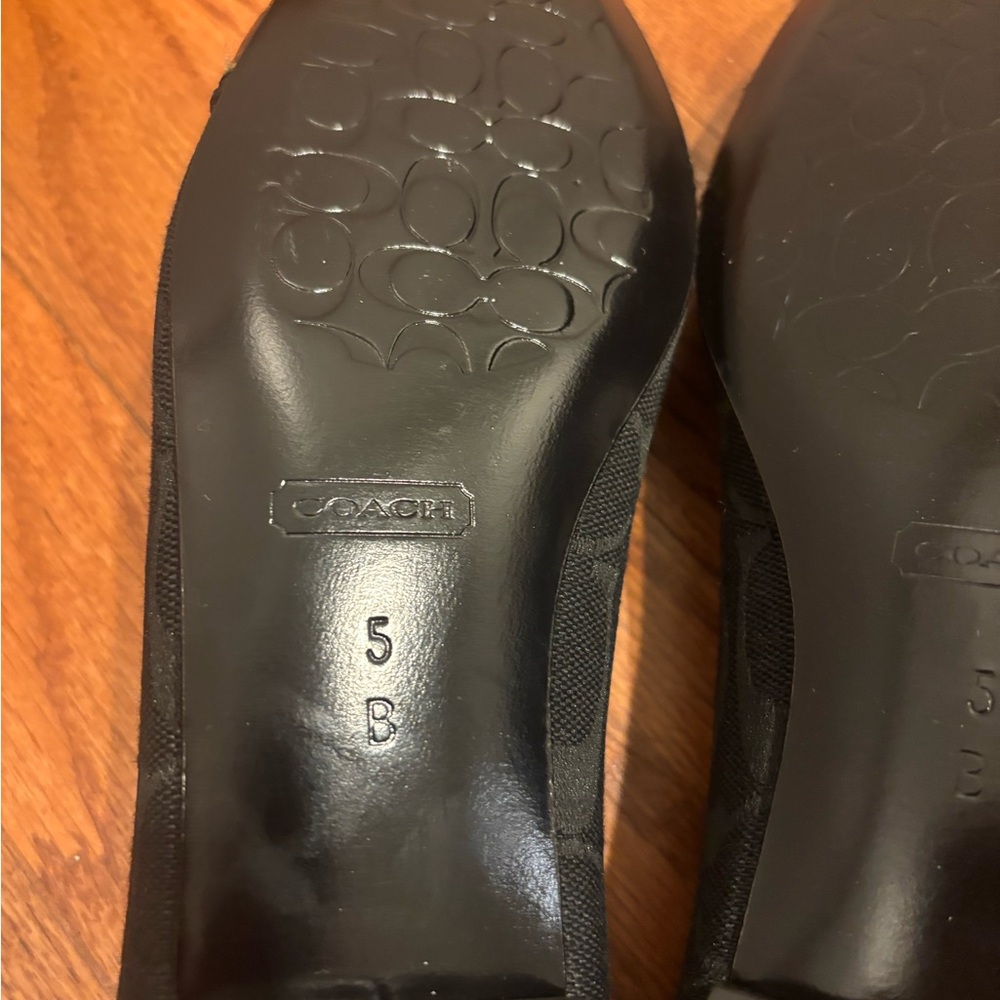 NWOT Coach Women's size 5 black monogram flats - Picture 4 of 8